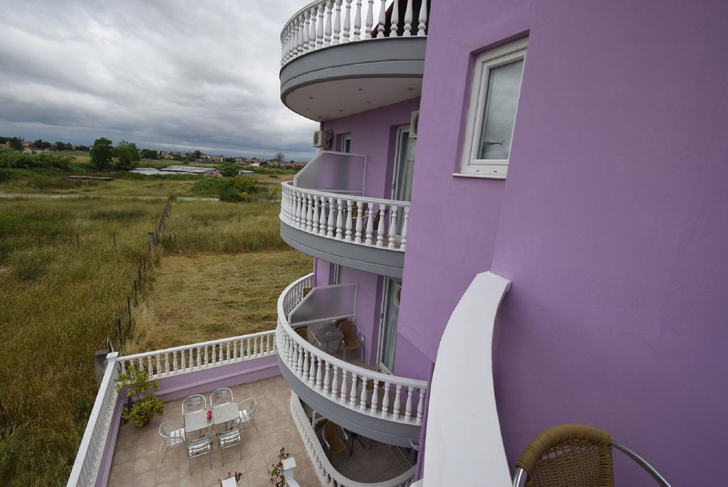 Rainbow Resort Paralía Exterior foto
